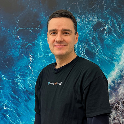 Slobodan rafvirki hjá Kæling Víkurafl